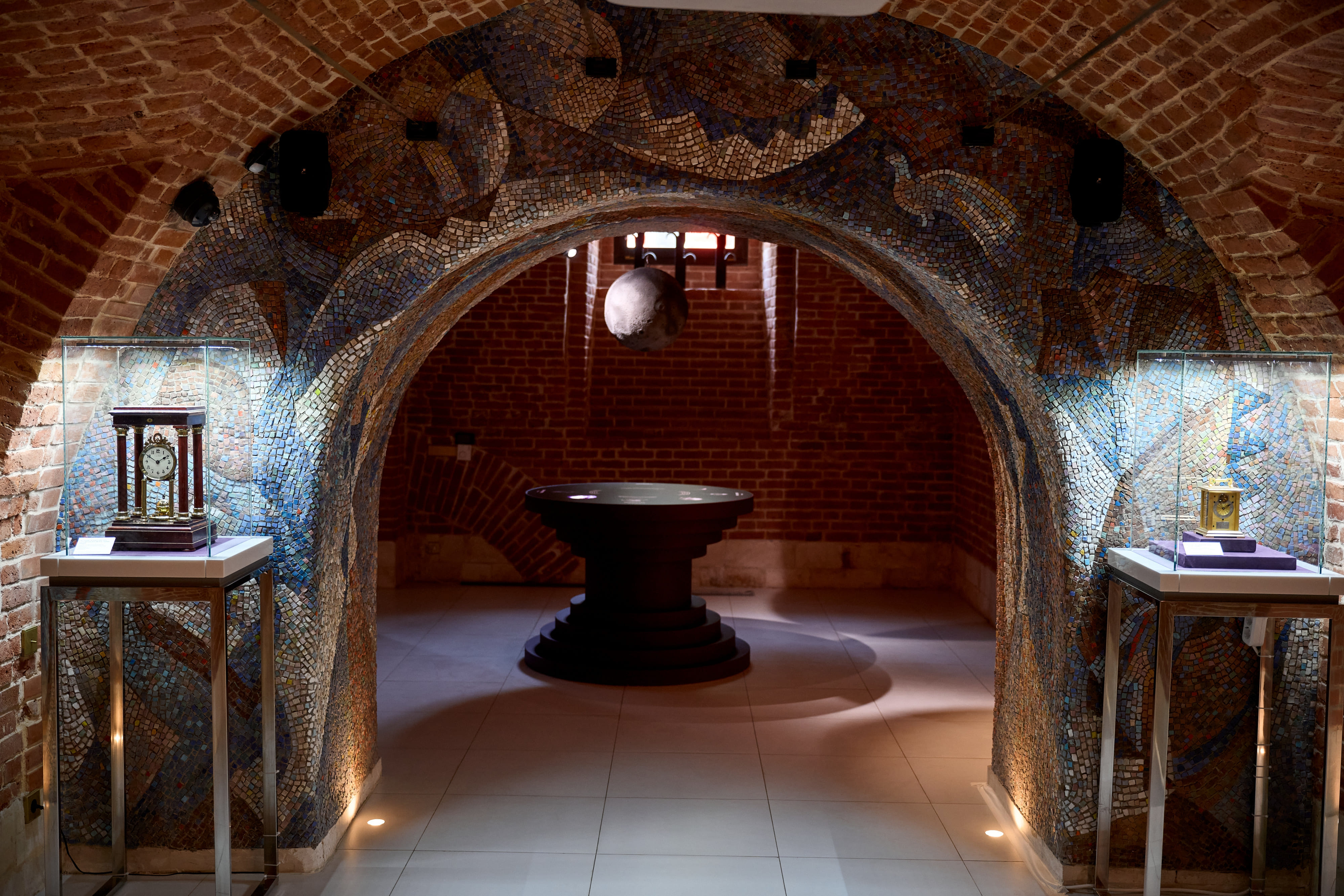 Политехнический музей и Elohovskiy Gallery представляют совместную выставку Формы времени, фото пресс-служба