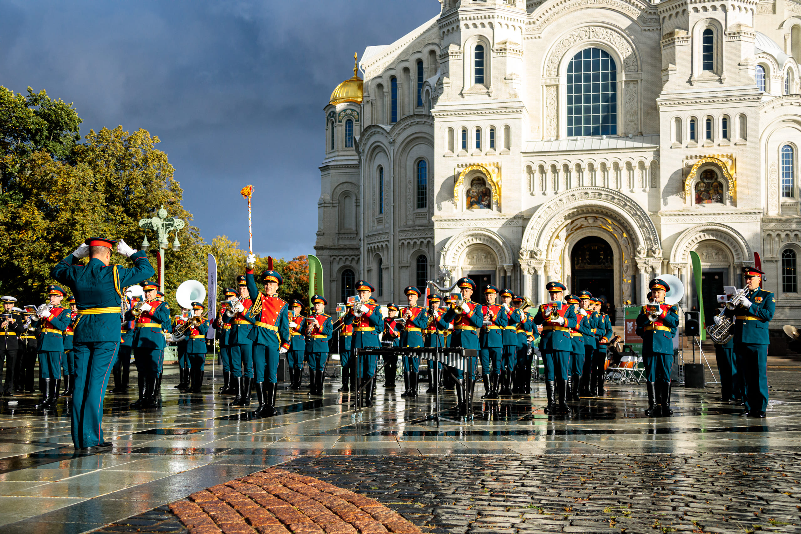 Военные оркестры в парках. Кронштадт