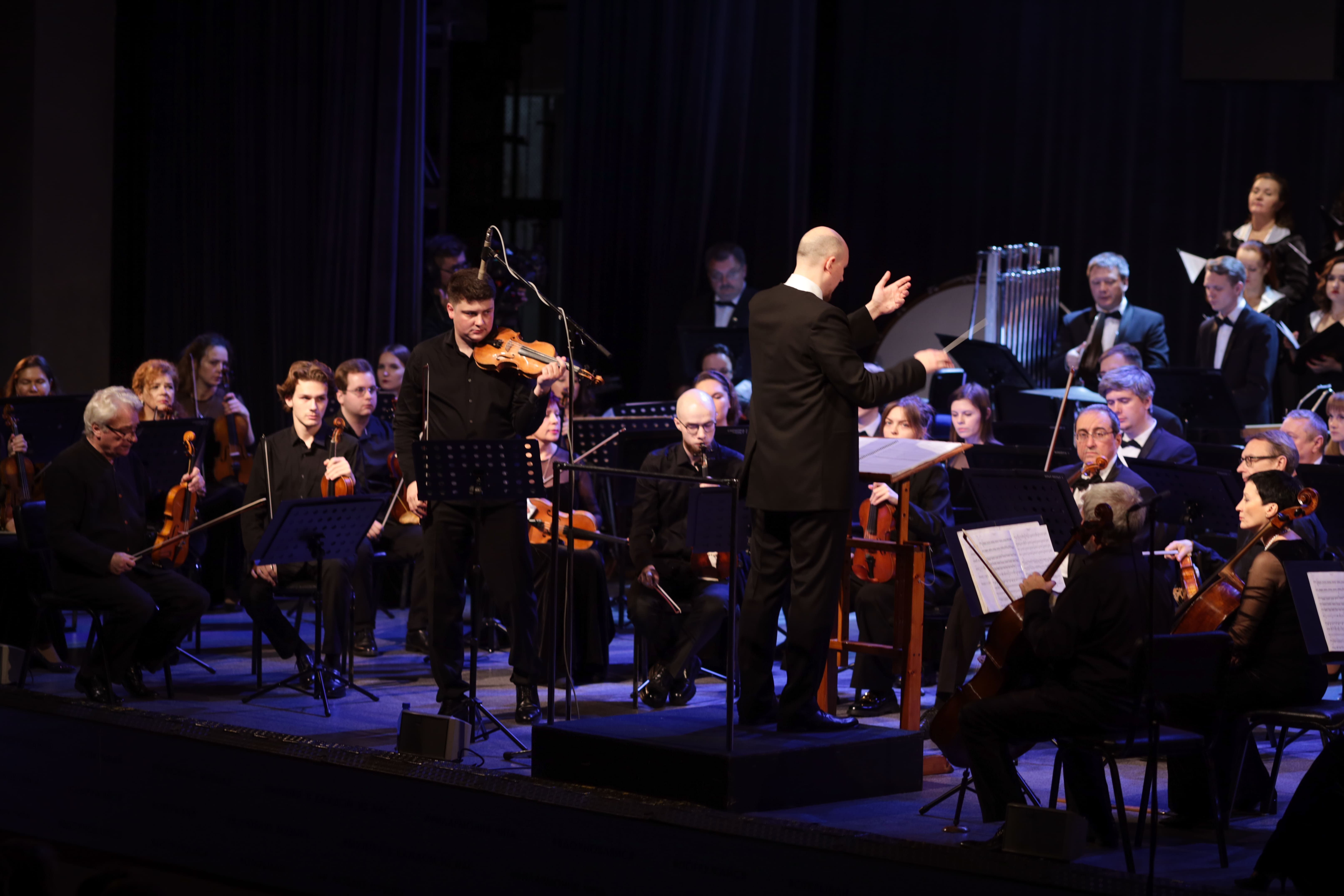 Мировая премьера концерта - симфонии «Русскому Донбассу». Фото пресс-служба Забайкальской краевой филармонии