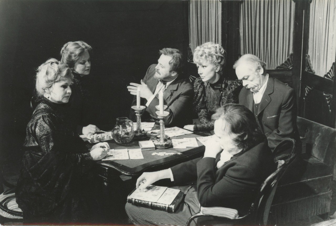 Выставка «Время ЧЕ»